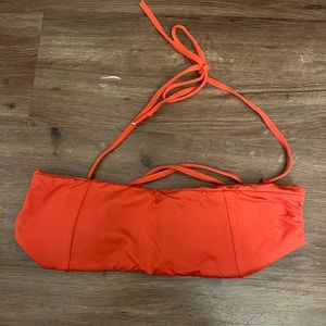 Roxy bathing suit top. Size:Small